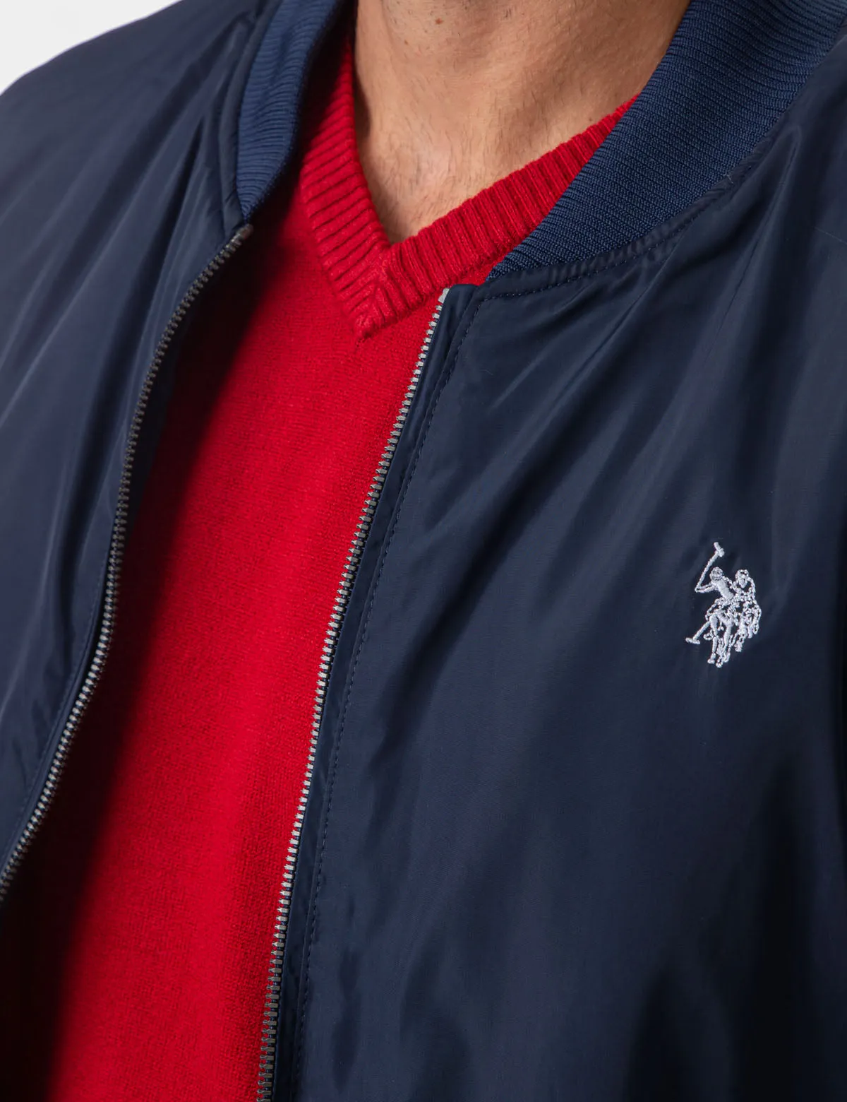 CLASSIC BOMBER JACKET