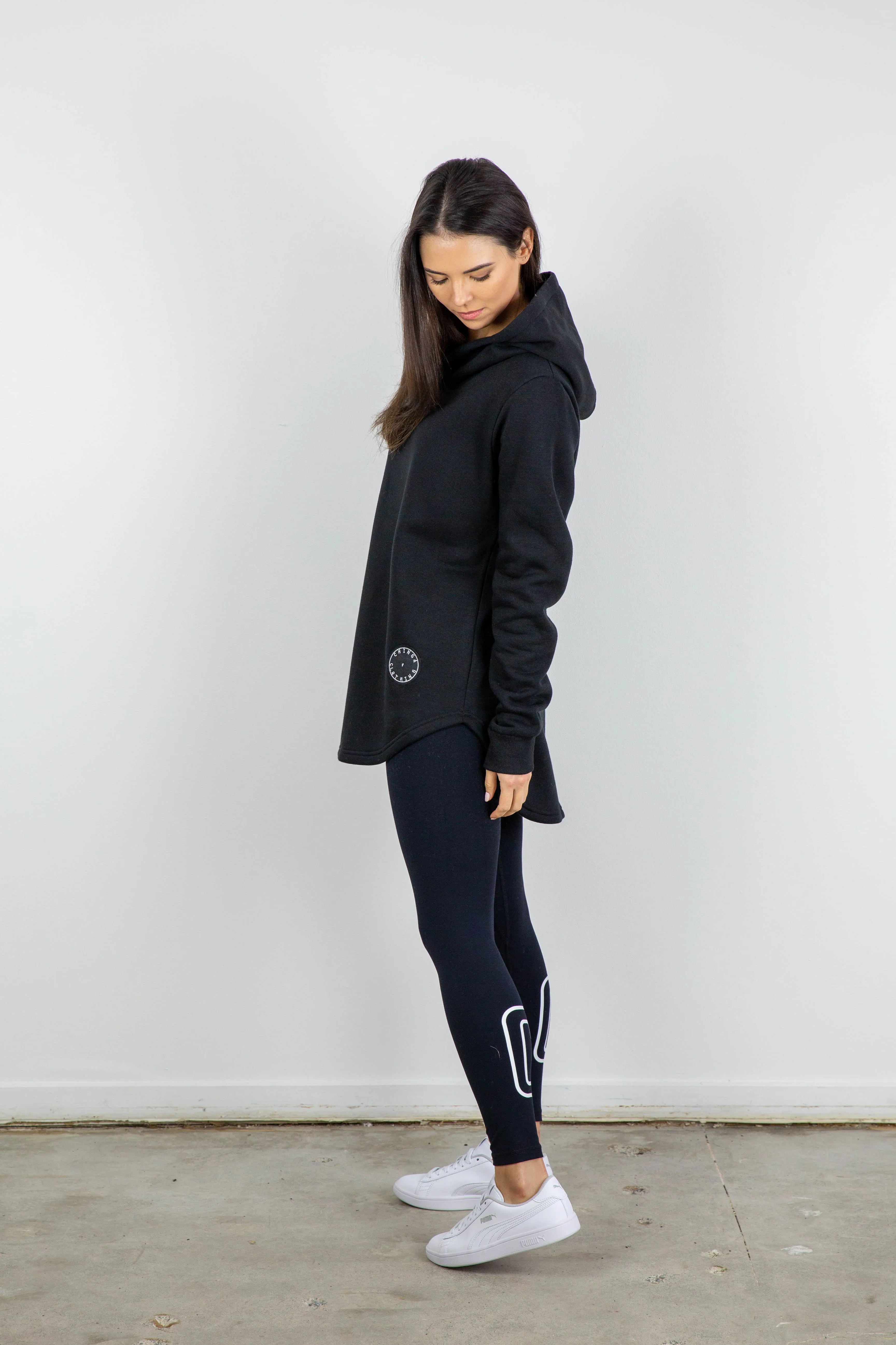 ESSENTIAL HOODY BLACK